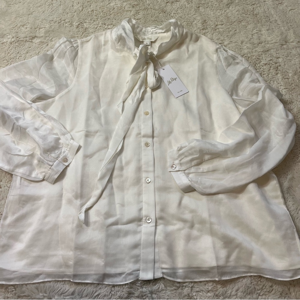 Lilly Pulitzer Blouse Women’s XL Cream Silk Top Long Sleeve New!